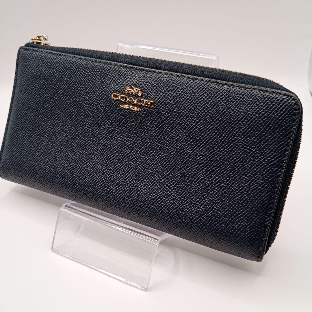 COACH長財布C3547ストラップ付きホワイト　新品未使用品 COACH - COACH長財布C3547ストラップ付きホワイト 新品未使用品の通販