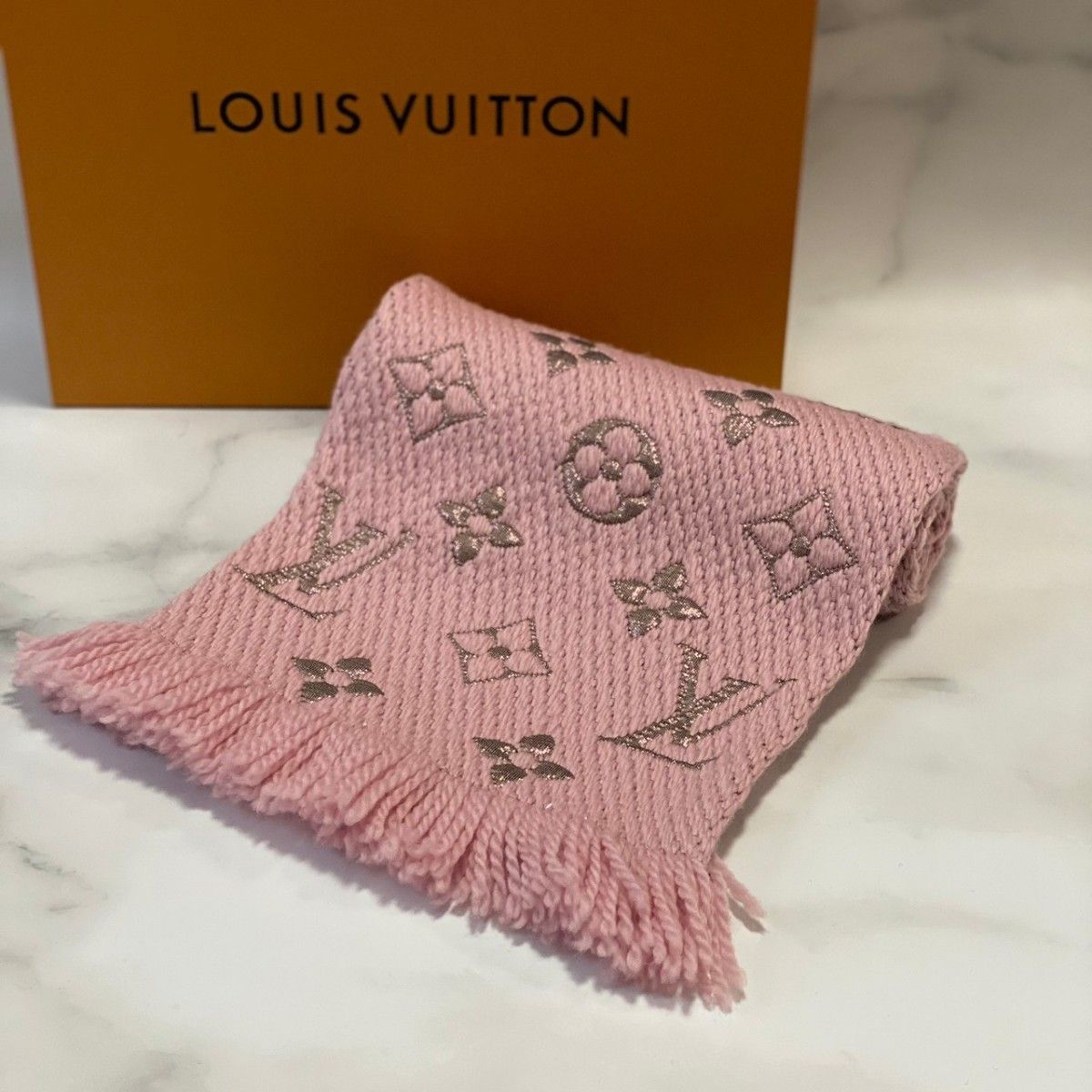 ルイヴィトン エシャルプ カーディフ マフラー マフラー・LV エセンシャル S00｜ルイ・ヴィトン 公式サイト