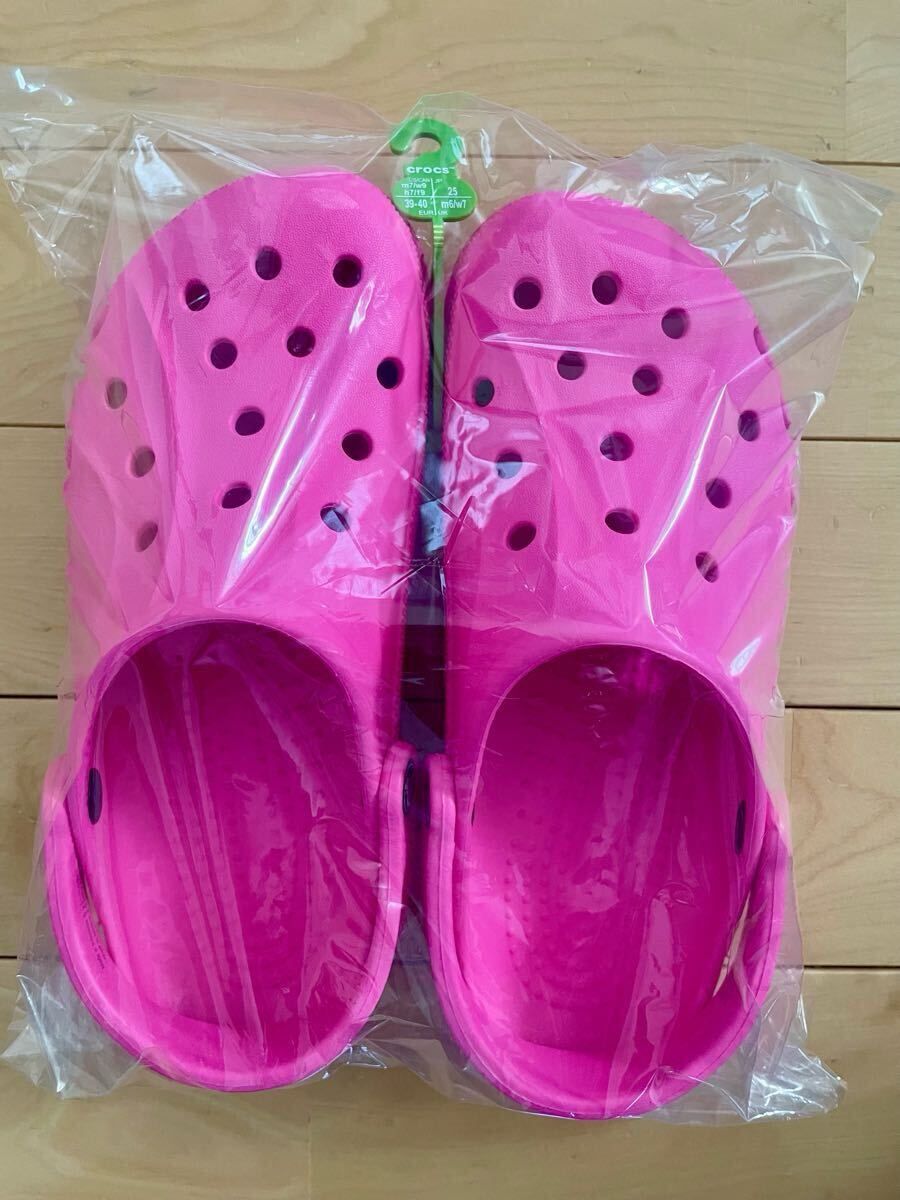 クロックス（crocs）バヤクロッグ「フラッシュ ピンク」25cm