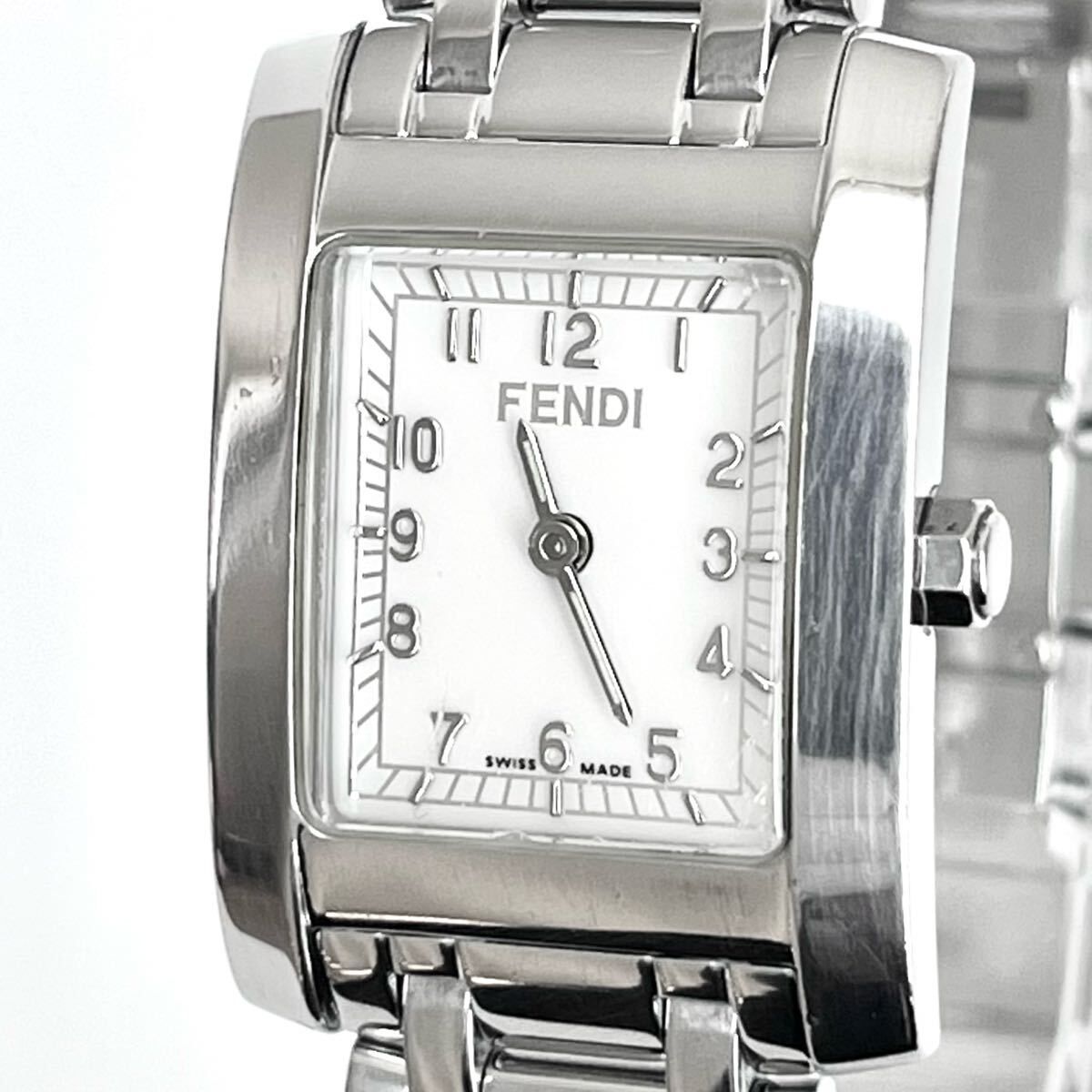 【稼働】磨き済み フェンディ FENDI 7000L レディース 腕時計 美品 電池新品 白文字盤 s2035