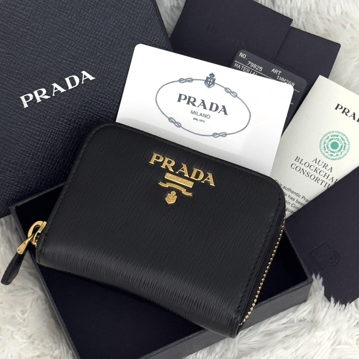 極美品✨PRADA プラダ ヴィッテロムーヴ ラウンドファスナー 財布 小銭入れ 極美品✨PRADA プラダ ヴィッテロムーヴ ラウンドファスナー 財布 小銭入れ