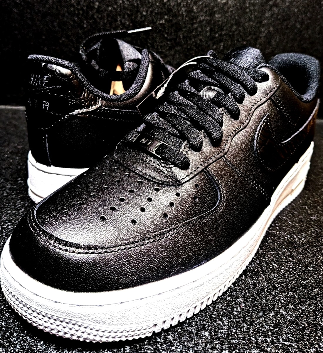 26.5cmNIKEAIRJORDAN1 HIGH85 BLACKWHITE 【公式通販】