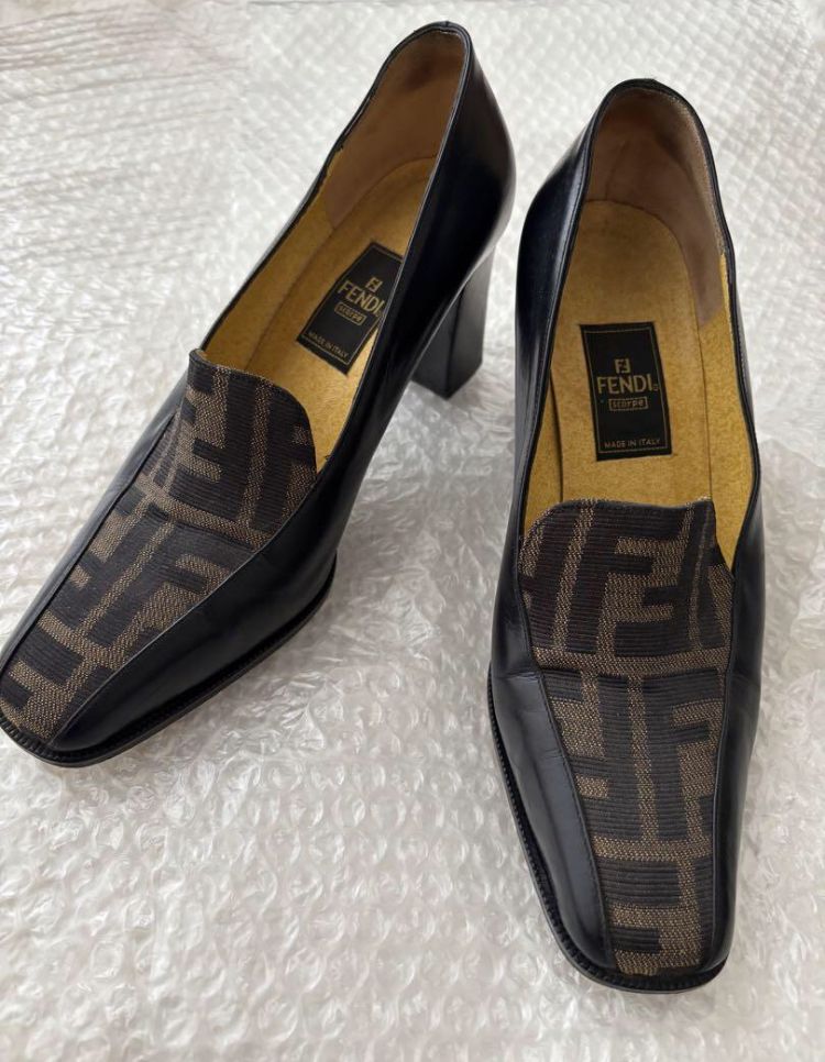 FENDI フェンディ パンプス