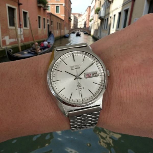 【セイコー/1977年７月製造/ヴィンテージ】稼働品 SEIKO TYPE II 7546-8000 シルバー文字盤 クォーツメンズ腕時計　電池交換済み