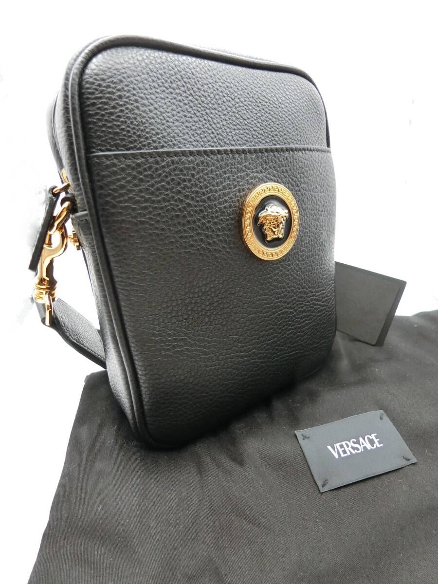 【新品 未使用】VERSACE ショルダー バッグ カーフ レザー メデューサ 黒 ブラック ヴェルサーチ メンズ レディース イタリア製 保存袋