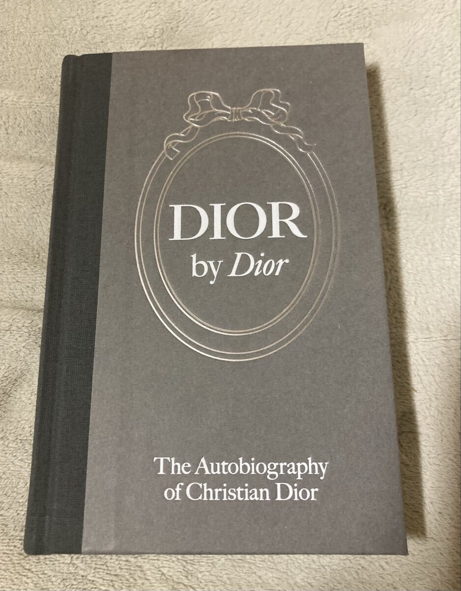 【日本未販売】 Dior公式 クリスチャン・ディオール 自伝 V&A ヴィクトリア・アルバート美術館 CHRISTIAN DIOR 店舗 家具 内装 インテリア