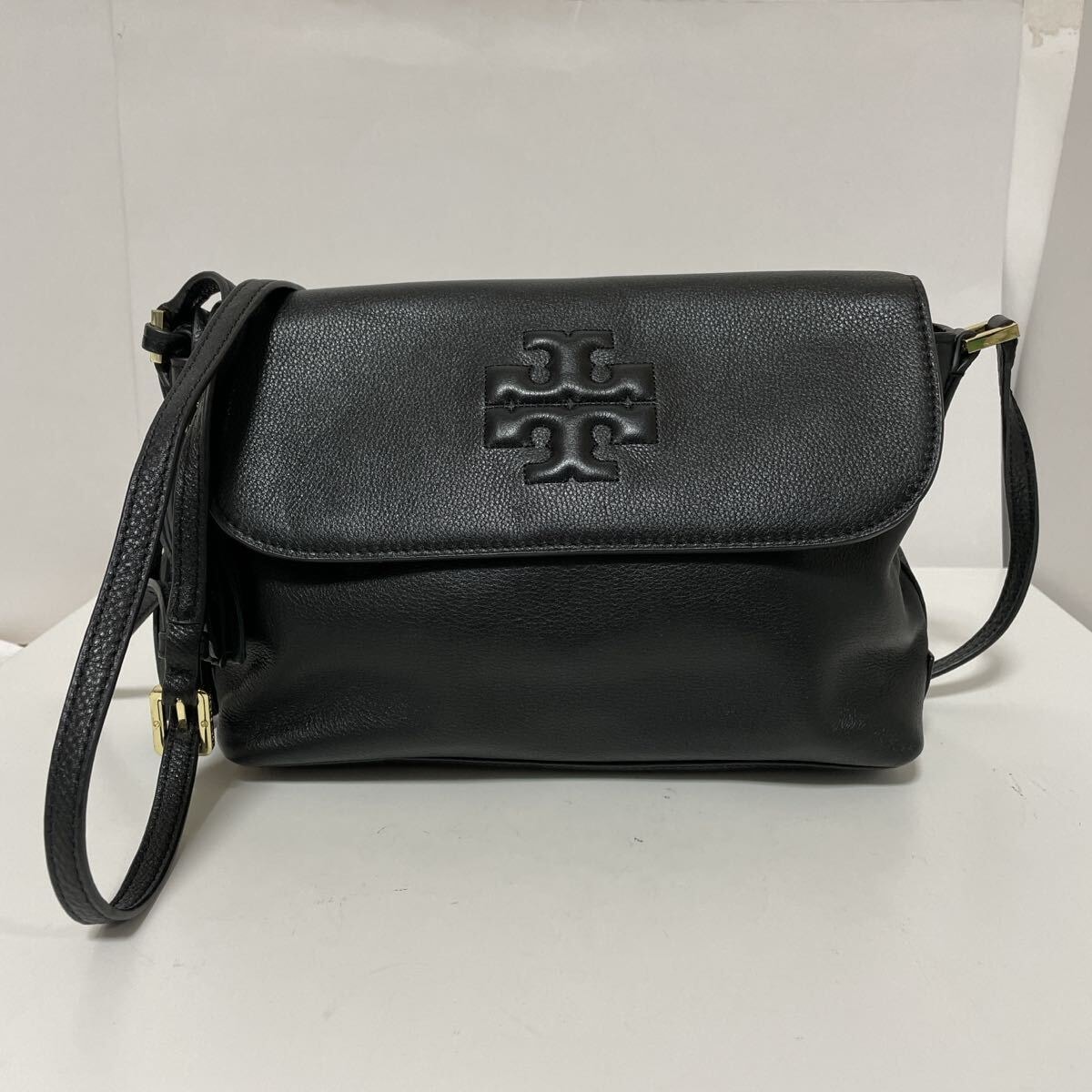目立った傷や汚れなし】TORY BURCH トリーバーチ テアメッセンジャー