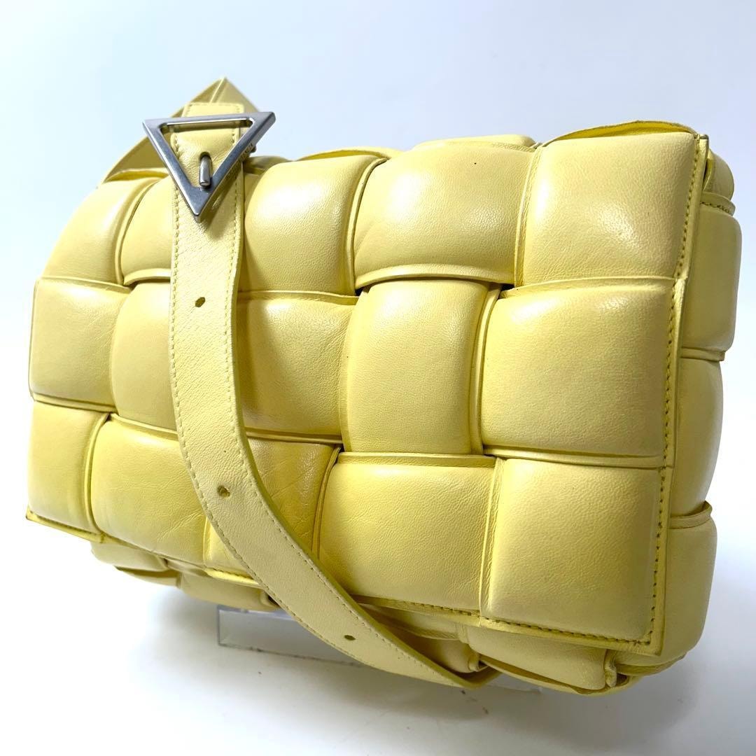 ボッテガヴェネタ　マキシイントレチャート　カセット　クロス　ショルダーバッグ