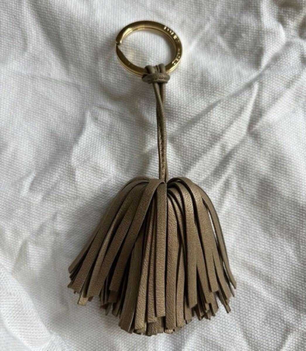 希少　美品　ロエベ　LOEWE　キーリング　タッセル　フリンジ　キーホルダー バッグチャーム チャーム カルメン イエロー　ブラウン