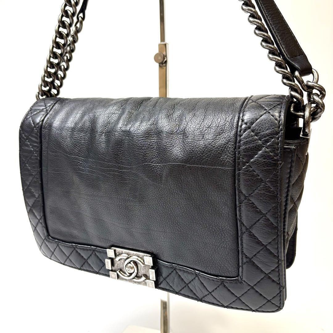 シャネル　ボーイシャネル　カーフスキン　チェーン　ショルダーバッグ　ブラック