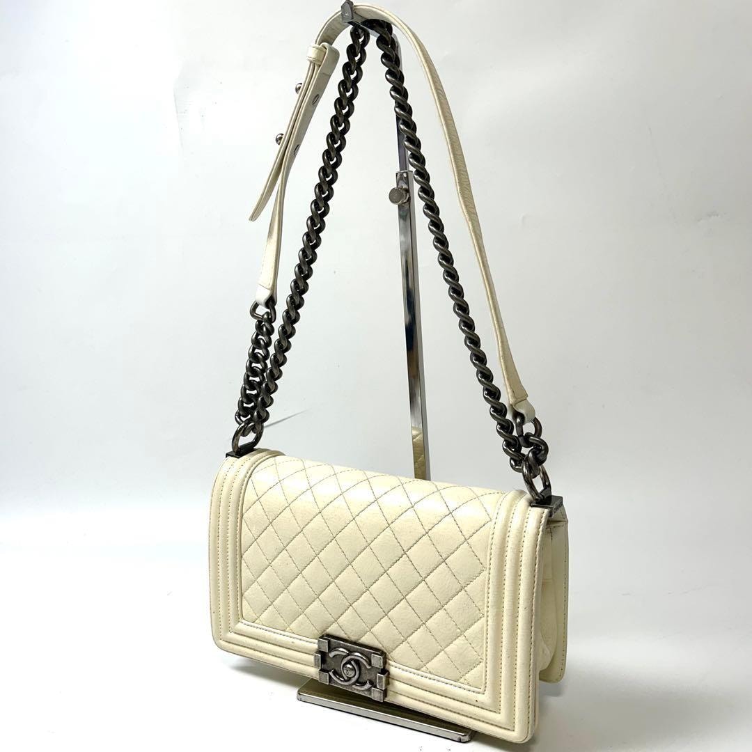 シャネル　マトラッセ ボーイシャネル　ラムスキン　チェーン　ショルダーバッグ