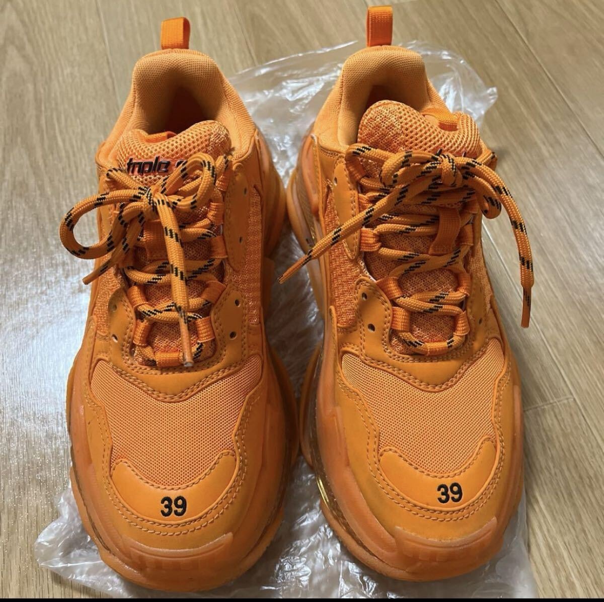 バレンシアガ スニーカー オレンジ BALENCIAGA