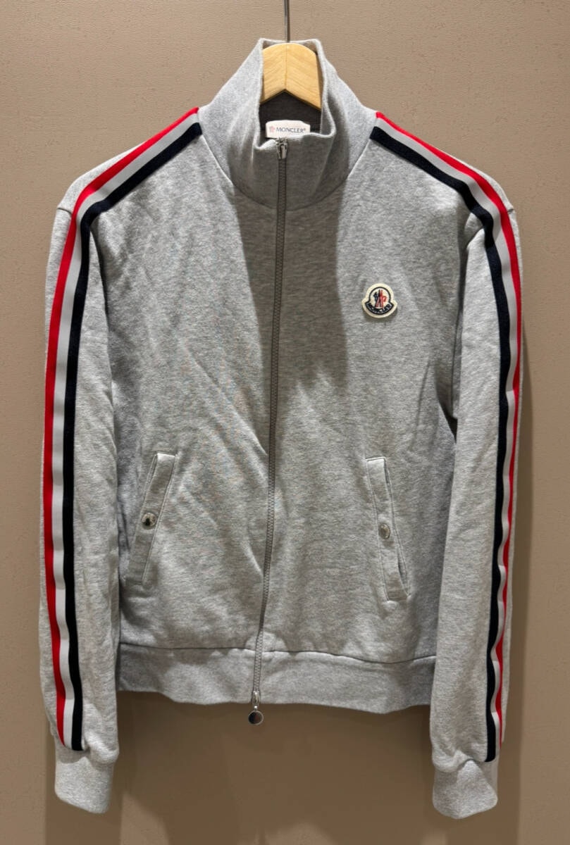 美品！MONCLER トラックジャケット ワッペン トリコロール グレー XL 美品！MONCLER トラックジャケット ワッペン トリコロール グレー XL