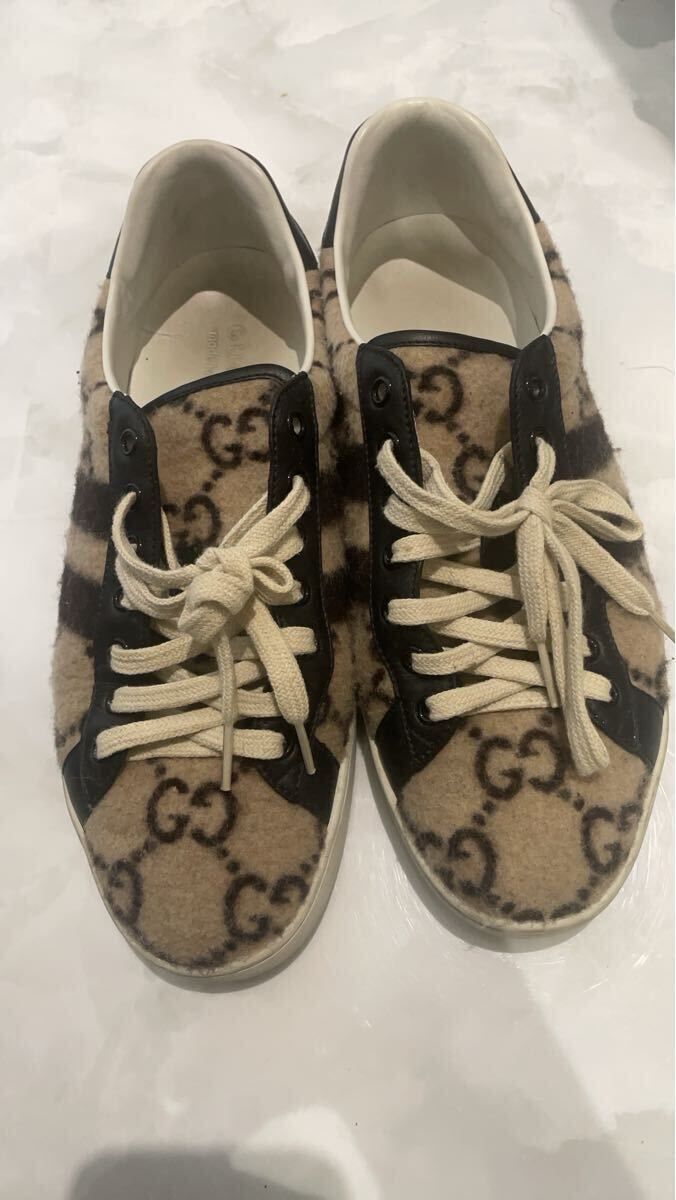 GUCCIスニーカー ウール　ローカット