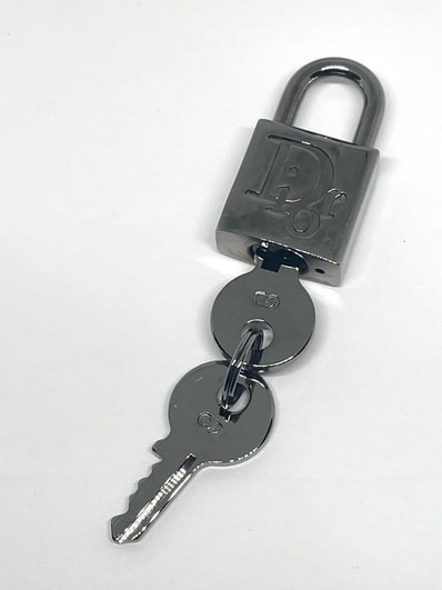 A (未使用に近い)】【片耳用・希少】ディオール レディース A (未使用に近い)】【片耳用・希少】ディオール レディース
