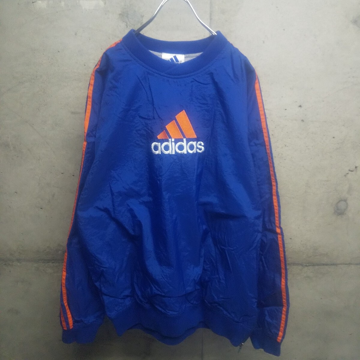 90s adidas / アディダス プルオーバー 刺繍 ロゴ 万国旗 L レアカラー vintage ヴィンテージ ビンテージ 古着 used