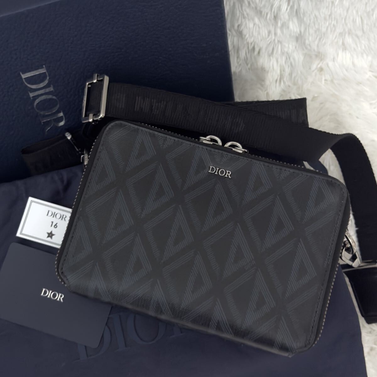 A (未使用に近い)】☆ほぼ未使用☆DIOR ディオール カメラバッグ