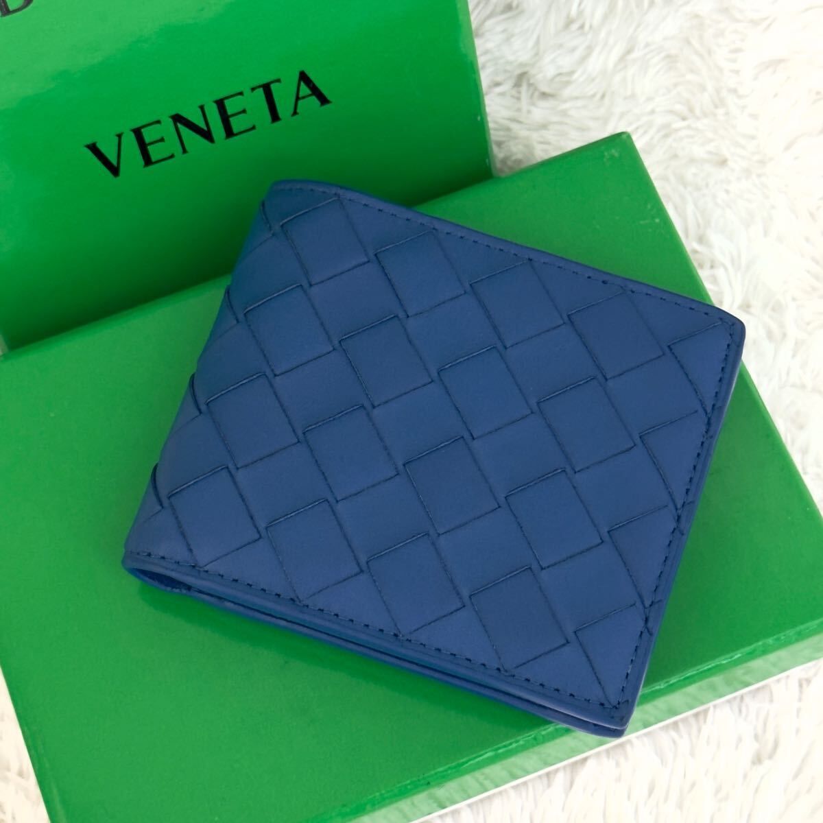 ☆極美品☆RFID内蔵 BOTTEGA VENETA ボッテガヴェネタ イントレチャート 二つ折り財布 レザー 財布