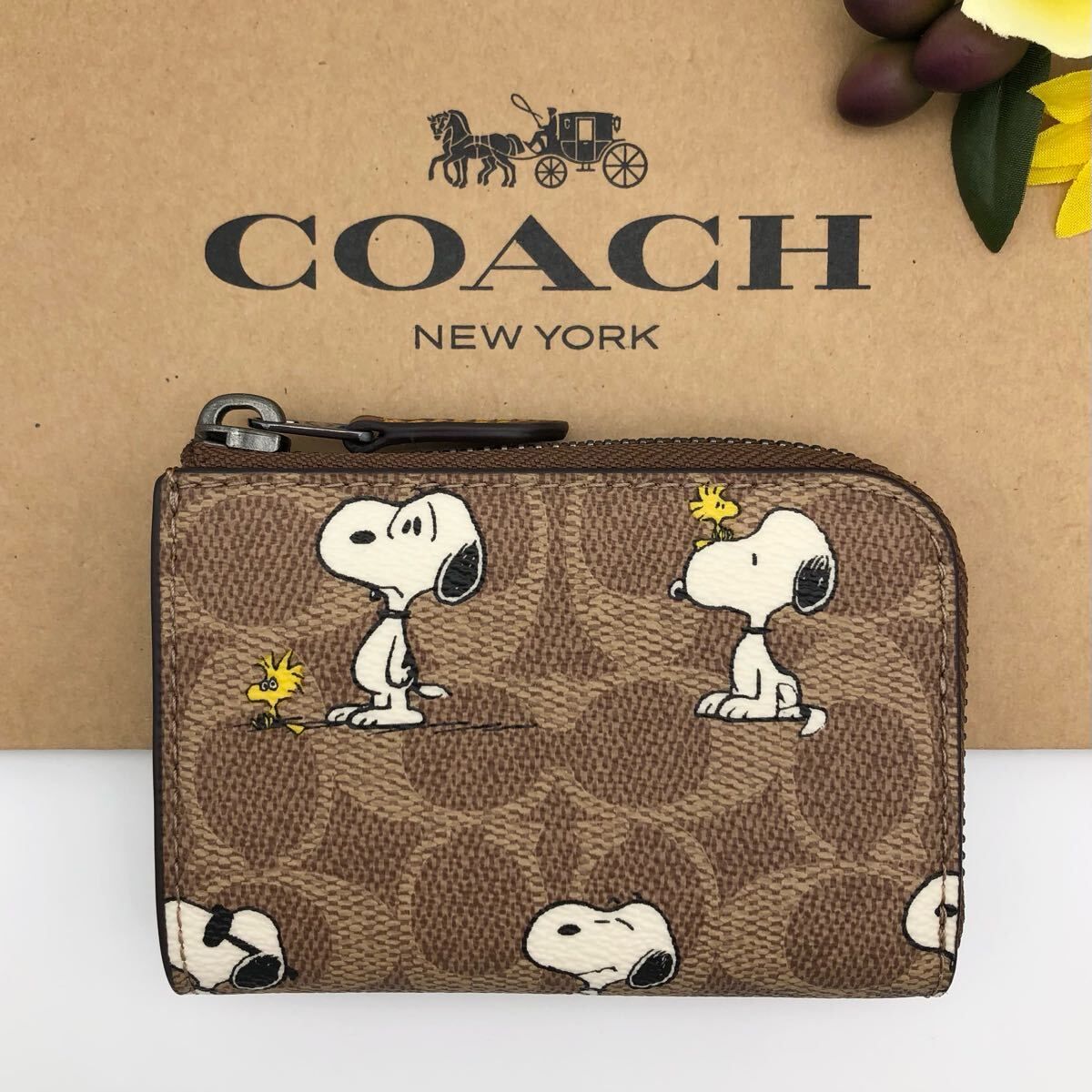 COACH ★大人気★ COACH X PEANUTS コラボ ジップキーケース シグネチャーキャンバス スヌーピープリント CBS91 QBTAM 新品