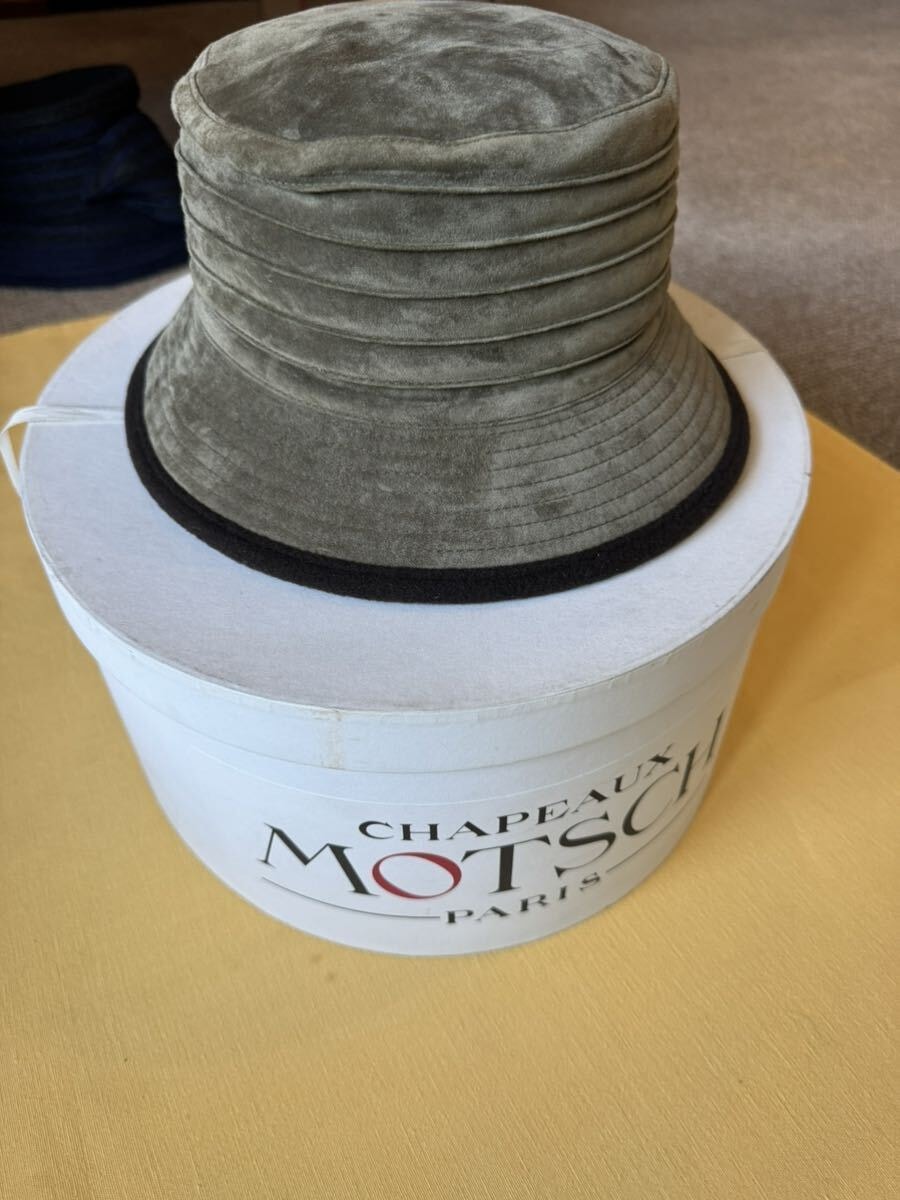 エルメス.HERMES.帽子.牛革.スエード.サイズ57。
