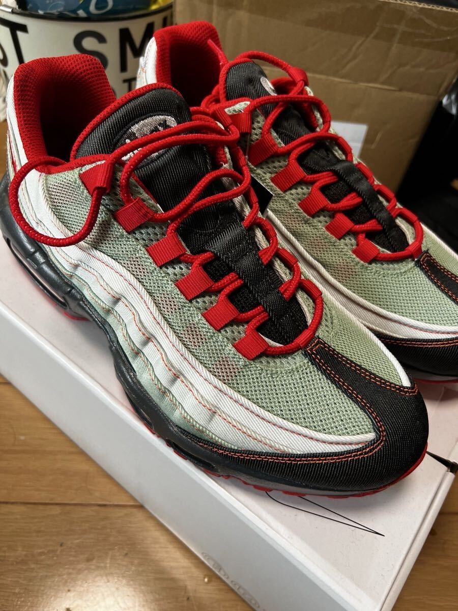 NIKEのカスタムオーダーで作成したた世界で一つのカラー★NIKE AIR MAX 95 solar red 系新品未使用★