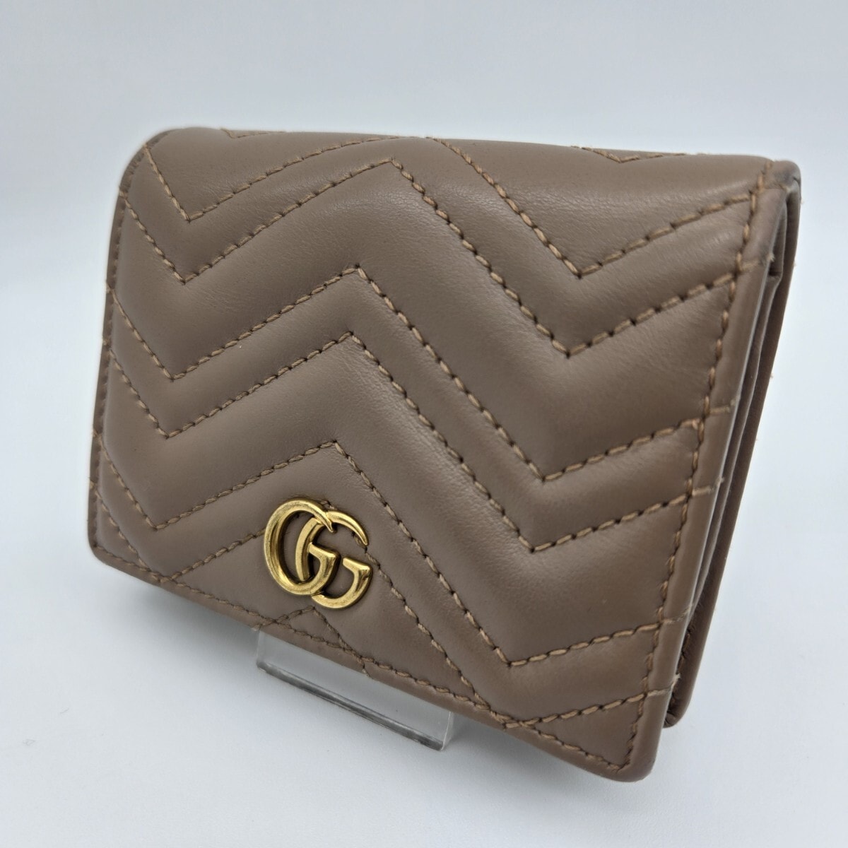 GUCCI グッチ 2つ折り財布 財布 GGマーモント キルティング レザー コンパクトウォレット ピンクベージュ