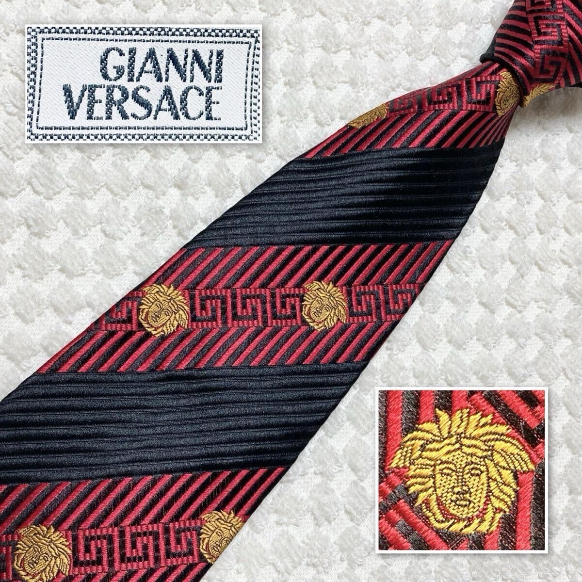 ■極美品■GIANNI VERSACEジャンニヴェルサーチ ネクタイ レジメンタルストライプ ギリシア雷文 シルク100 % イタリア製 レッド×ブラック