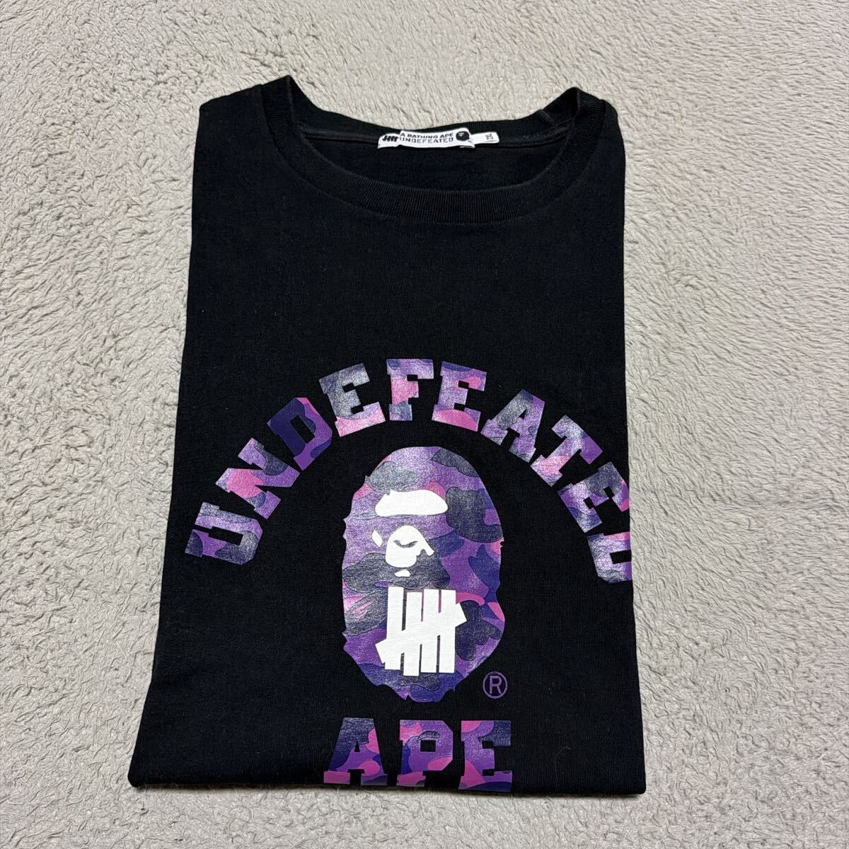 A BATHING APE BAPE undefeated tシャツ 2XL COLLEGE LOGO カレッジロゴ　purple camo 