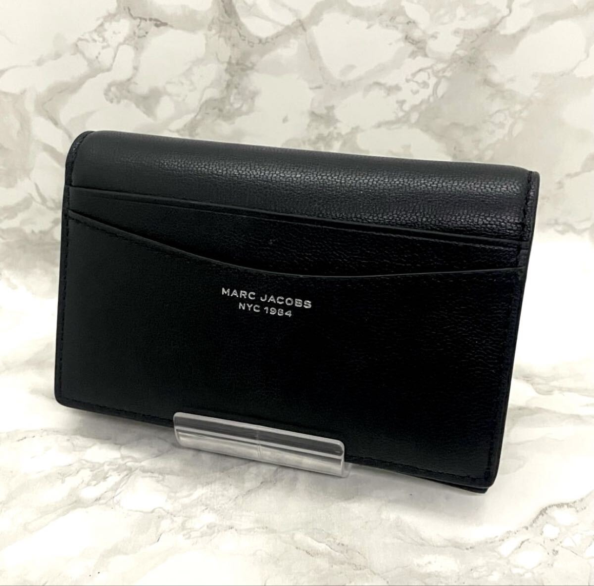 マークジェイコブス ブラック 二つ折り財布 