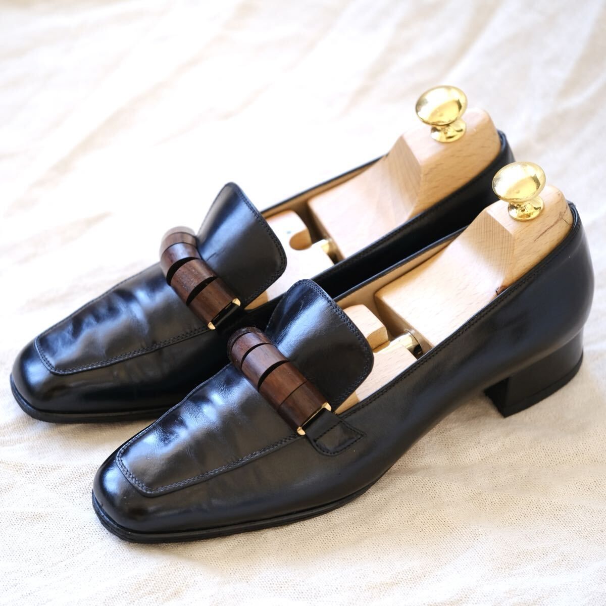 Salvatore Ferragamoフェラガモウッドビットローファー55C