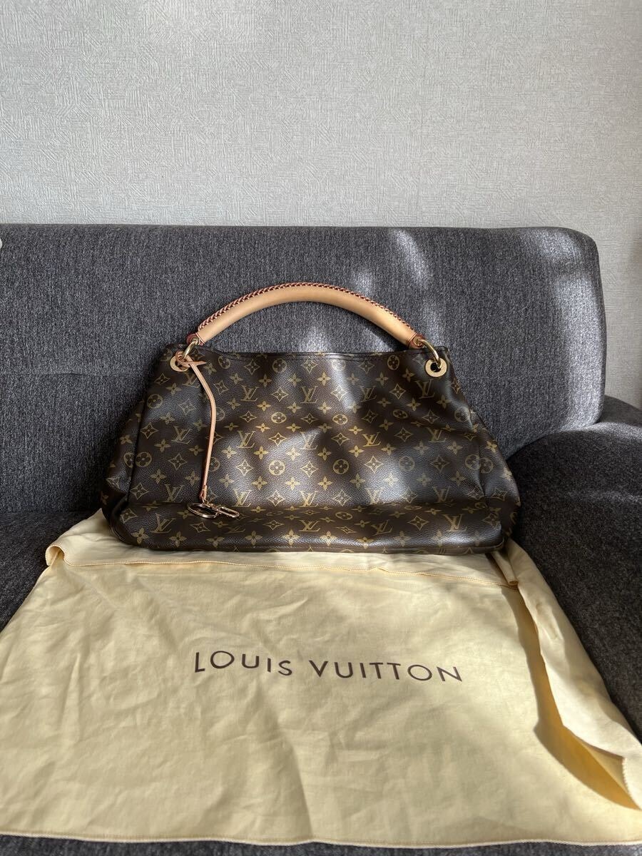 新品同様　ルイヴィトン アーツィー　MM モノグラム LOUIS VUITTON M40249 ショルダーバッグ
