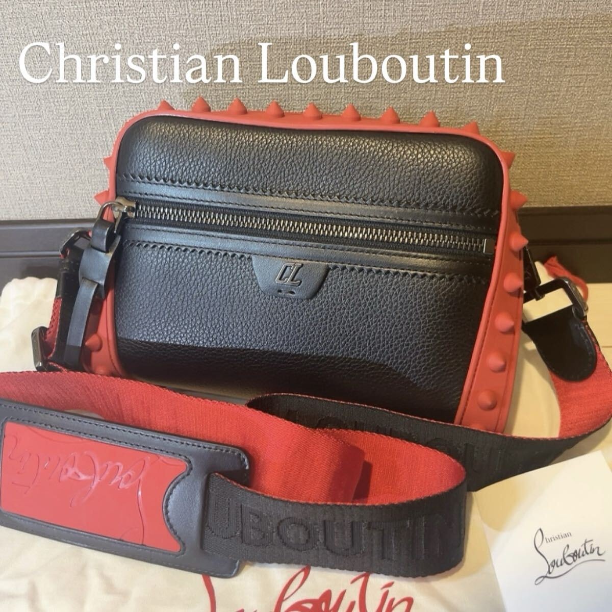 《 未使用品 》 Christian Louboutin クリスチャンルブタン ショルダーバッグ レザー スタッズ ブラック 黒 メッセンジャーバッグ
