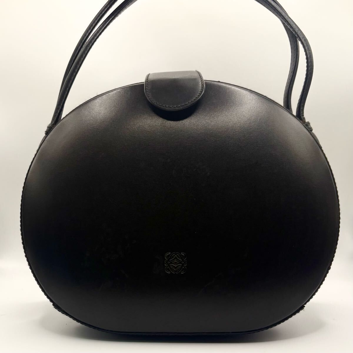 ① 【希少モデル】LOEWE ロエベ ハンドバッグ 丸型 アナグラム カーフレザー ビンテージ ブラック 黒