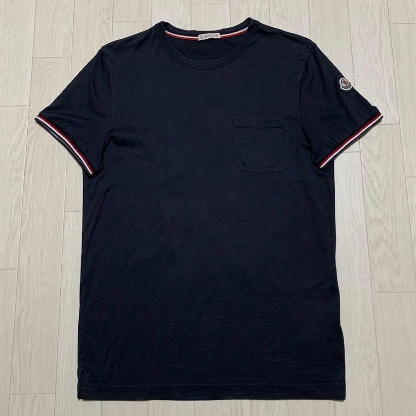B (目立った傷や汚れなし)】〔美品〕MONCLER シンプル Tシャツ B (目立った傷や汚れなし)】〔美品〕MONCLER シンプル Tシャツ