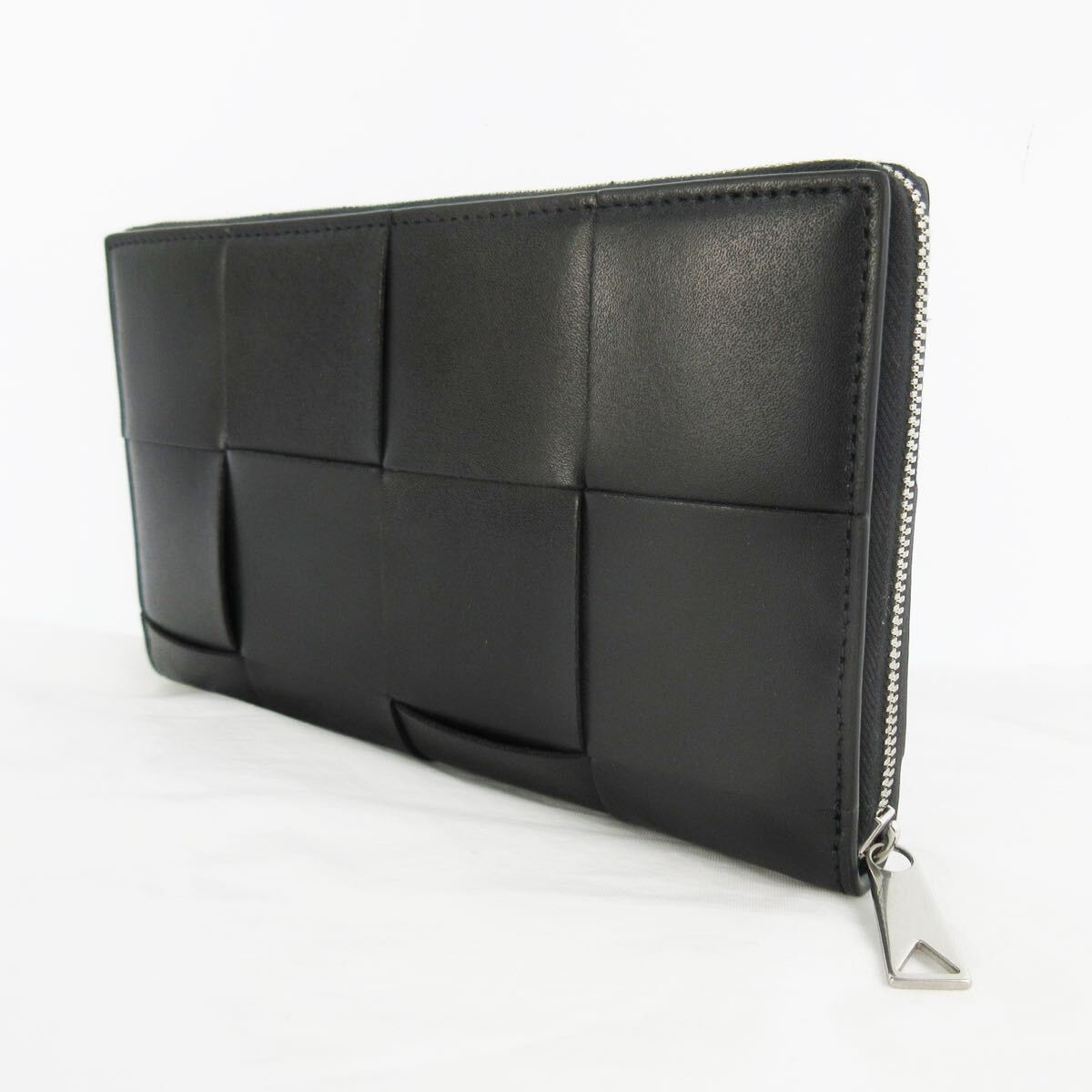 未使用品 現行 BOTTEGA VENETA ボッテガヴェネタ CASSETTE マキシイントレチャート ラウンドファスナー ウォレット 長財布 ブラック 