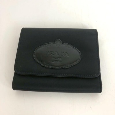 プラダ ヴィッテロダイノレザー 財布 プラダ ヴィッテロダイノレザー 財布