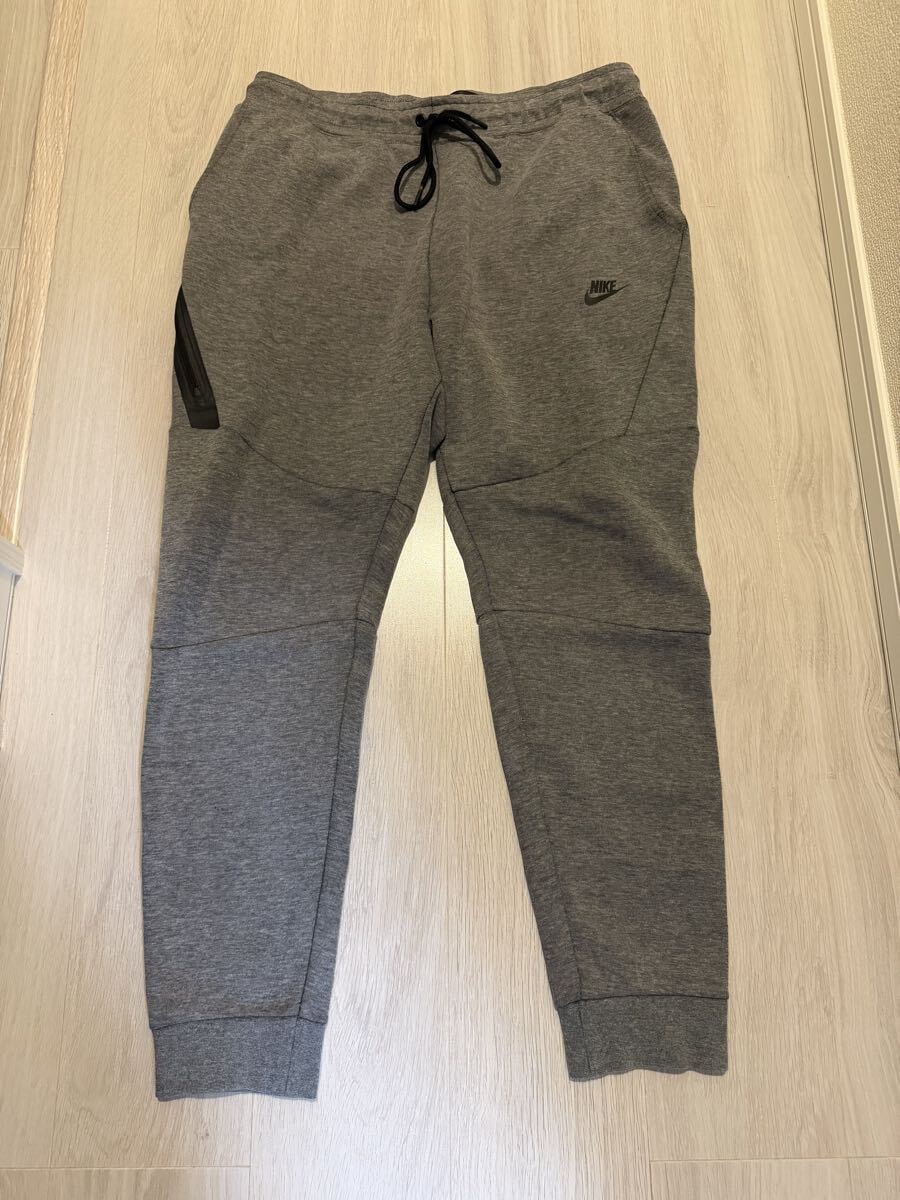【XL】赤タグ　ナイキ テックフリース パンツ カーボンヘザーグレー