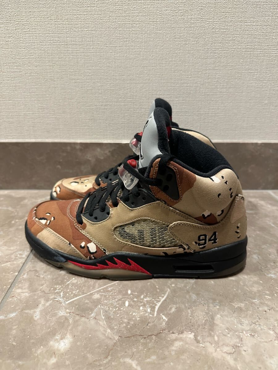 シュプリームジョーダンカモフラージュ 94 Supreme × Nike Air Jordan 5 Retro 