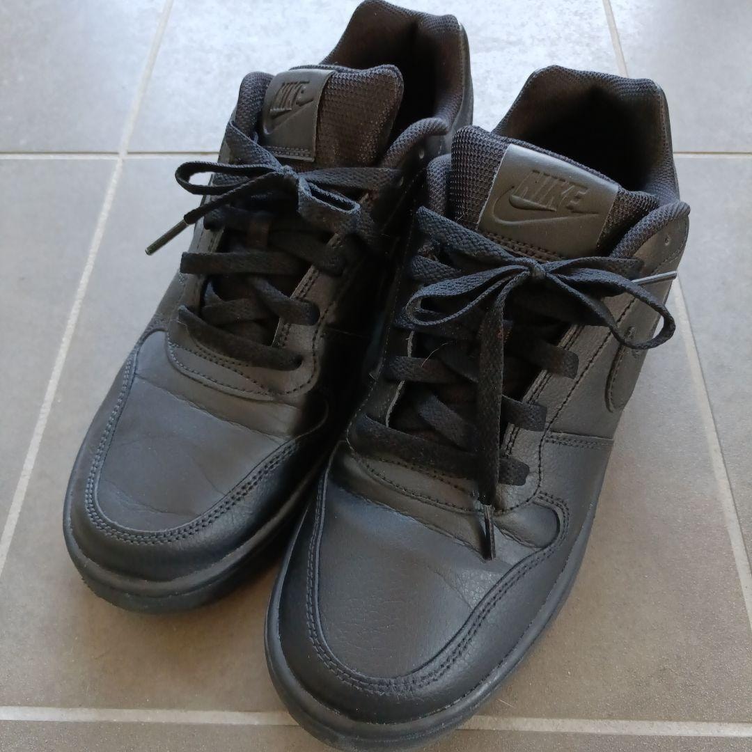 NIKE　ブラック審判用シューズ ローカット　27.5cm