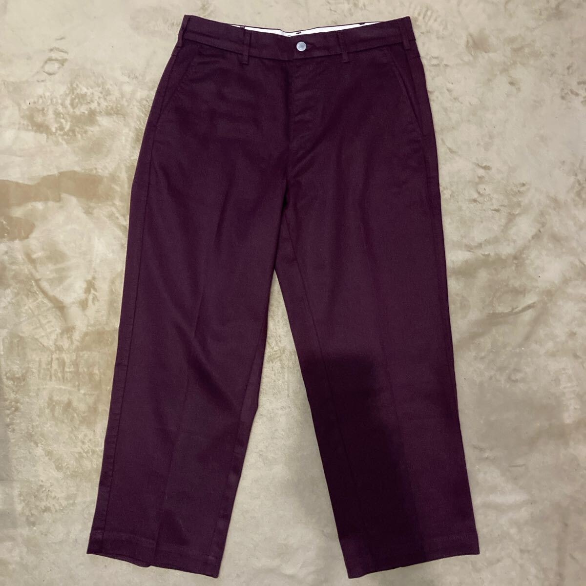LEVIS リーバイス チノパン ストレートフィット エンジ色 W30