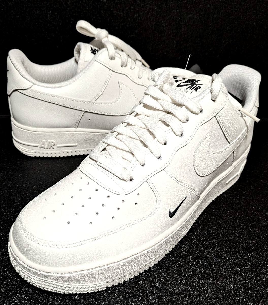 ☆送料込■新品29.0cm■ナイキ エア フォース 1 07 エッセンシャル セイル/ブラック essential【定価.16500円】