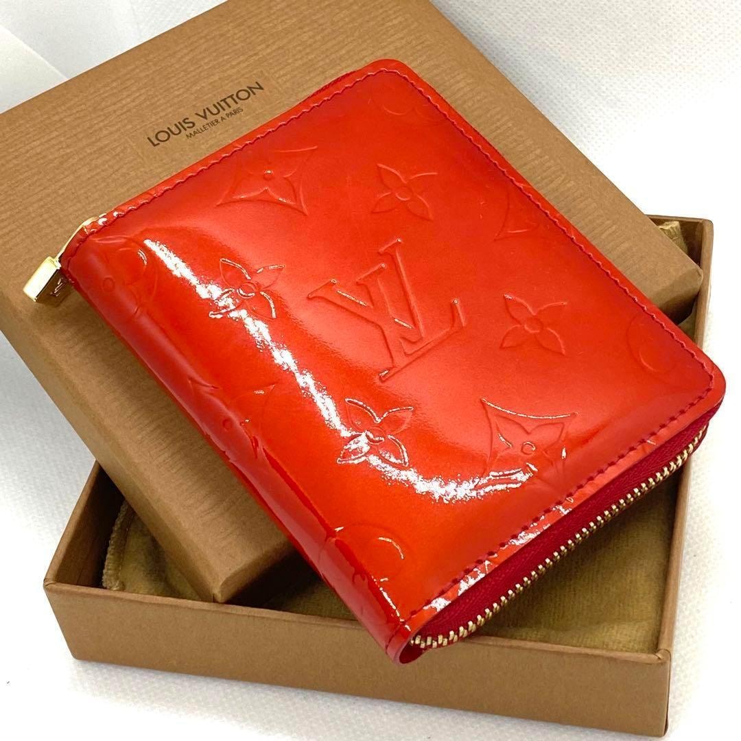 未使用に近い】【美品】 ルイヴィトン ヴェルニ コンパクト