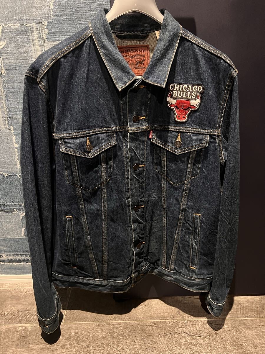 リーバイス×シカゴブルズ デニムジャケット 未使用に近い】激レア!CHICAGO BULLS/シカゴブルズ/Levi's