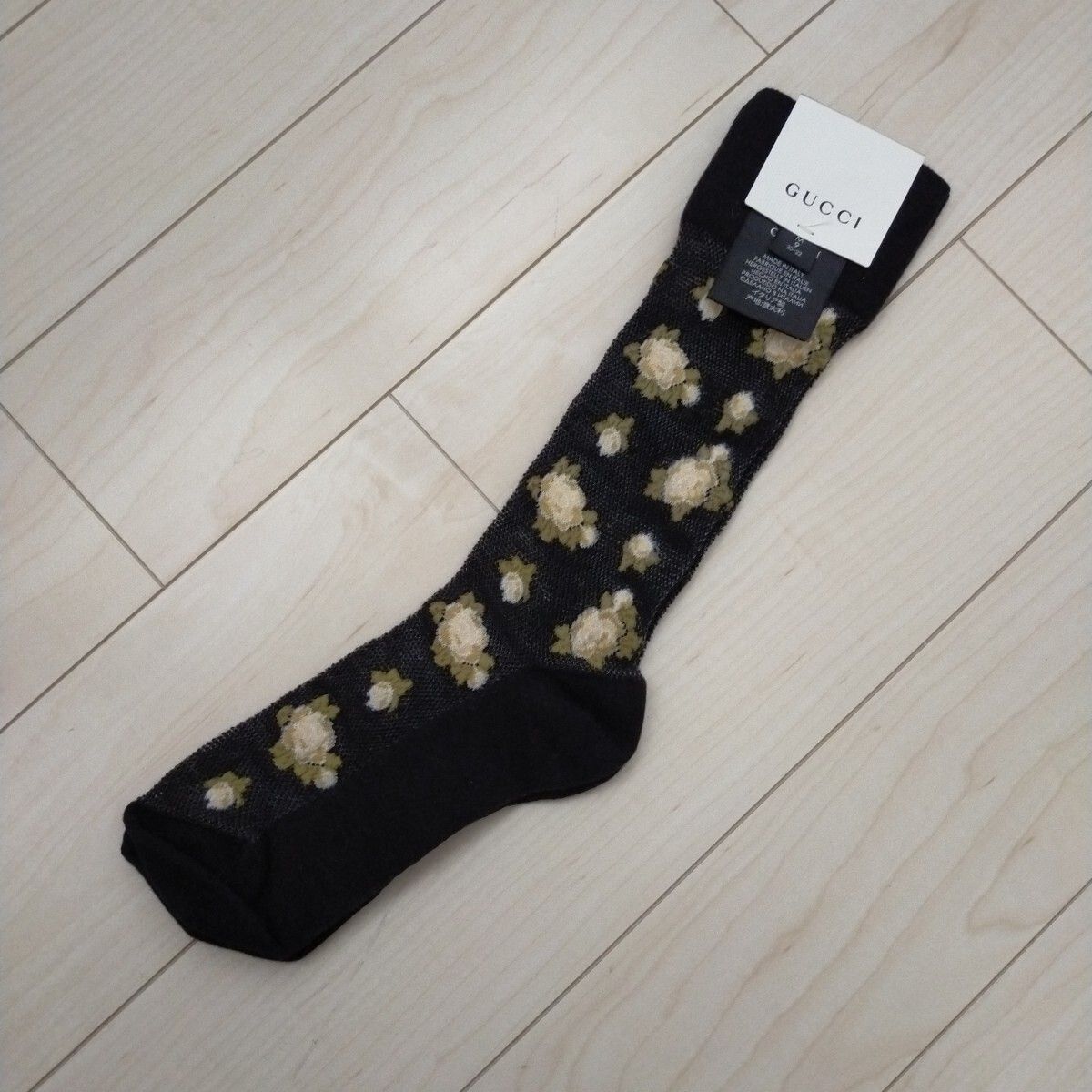 新品・未使用(ワケあり)】新品未使用 GUCCI フラワー刺繍