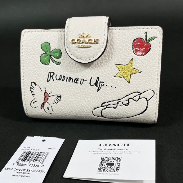 国内発 COACH スケッチ プリント 二つ折り財布 CAO94 新作 COACH 新作セール 即発送可能 コーチ 財布 レディース 二つ折り