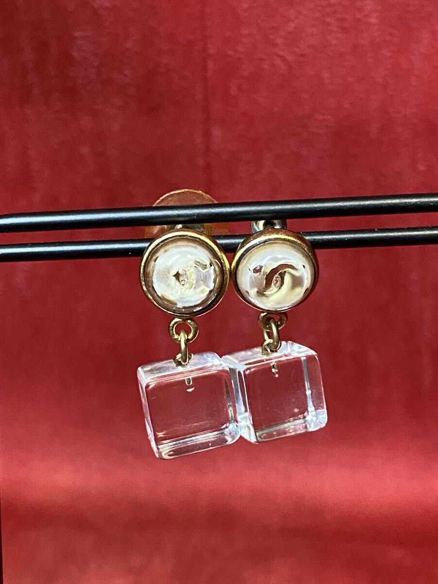 シャネル　ピアス　CHANEL