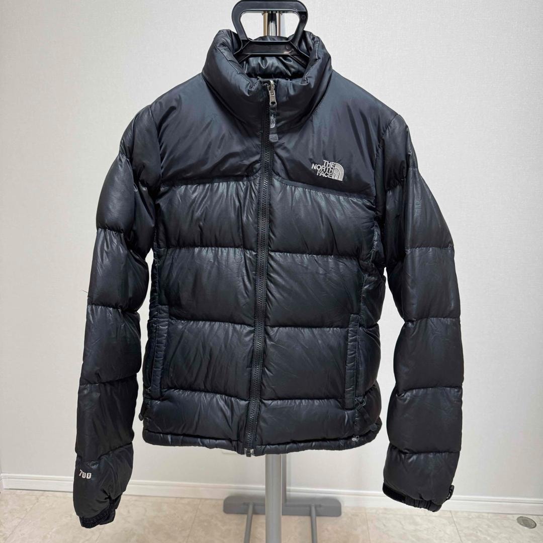 THE NORTH FACE ヌプシ700 レディースS 光沢ブラック ダウンジャケット 保温 軽量 人気モデル 女性 高保温ダウンジャケット 人気アウター