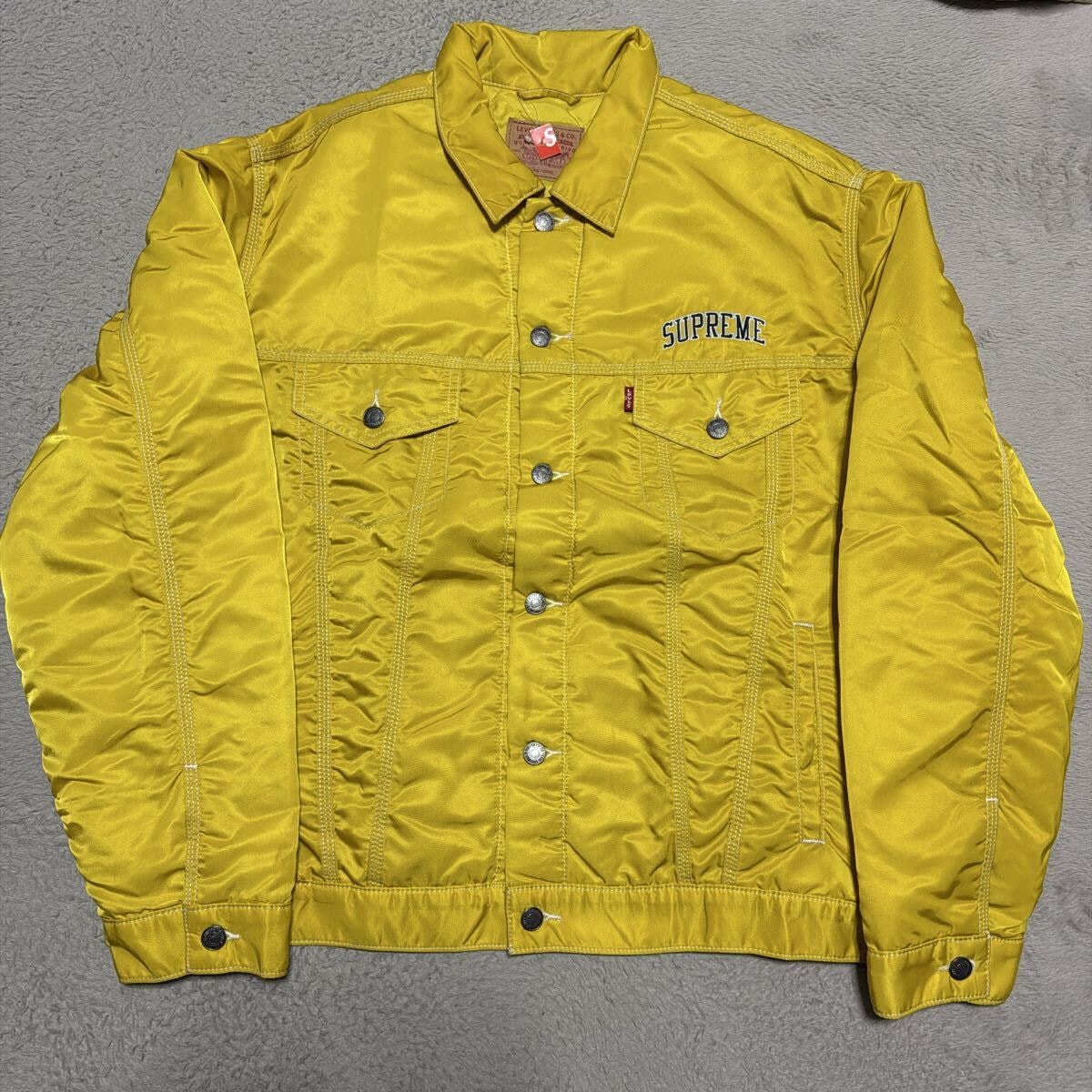 目立った傷や汚れなし】19aw Supreme × Levi's Nylon Trucker Jacket