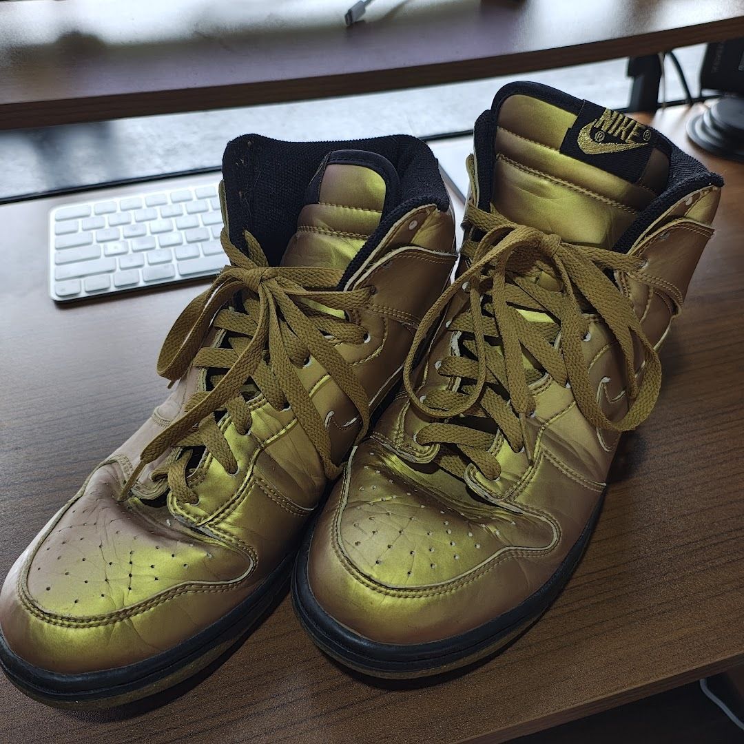 ナイキ　DUNK HIGH ダンク ハイ　オールゴールド超希少品　超レア　METALLIC GLD/ METALLIC GLD-BLK　