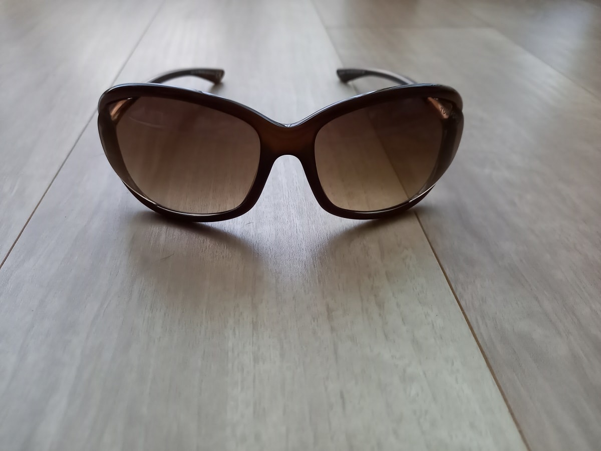 新品　大人気モデル　トムフォード TOM FORD サングラス TF8 JENNIFER ジェニファー　692 